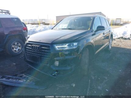 WA1LAAF76HD009174 2017 AUDI