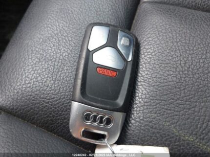 WAUANAF48JA037215 2018 AUDI