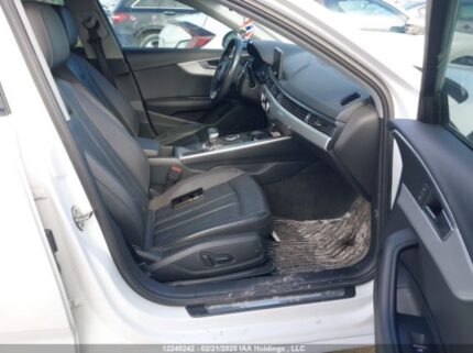 WAUANAF48JA037215 2018 AUDI