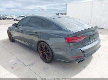 WAUB4CF51JA022552 2018 AUDI