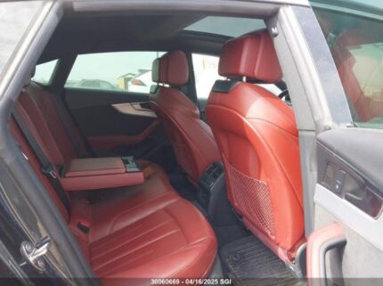 WAUCNCF51KA071429 2019 AUDI