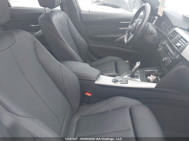 WBA8D9G59JNU70493 2018 BMW