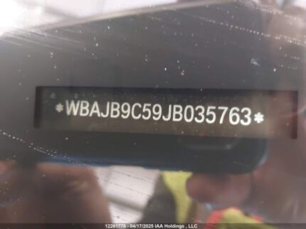 WBAJB9C59JB035763 2018 BMW