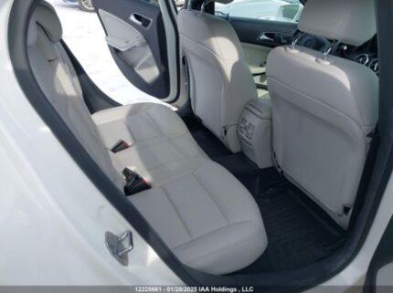 WDCTG4GB1KU005530 2019 MERCEDES-BENZ
