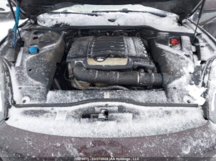 WP1AA2A22GLA01610 2016 PORSCHE
