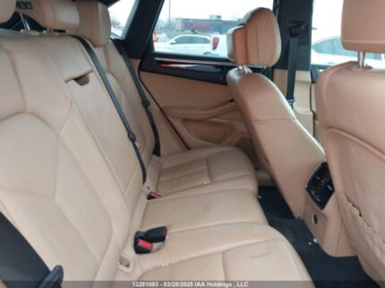 WP1AA2A58HLB08527 2017 PORSCHE
