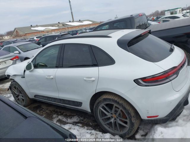 WP1AA2A5XNLB01011 2022 PORSCHE
