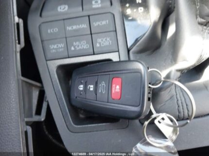 2T3R1RFV4PC366711 2023 TOYOTA