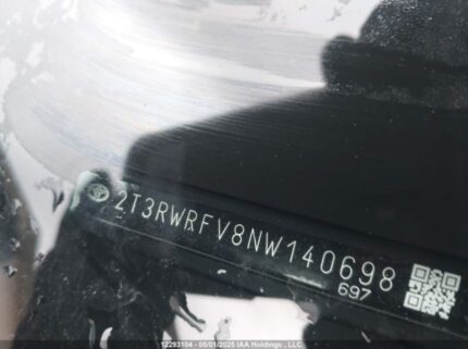 2T3RWRFV8NW140698 2022 TOYOTA