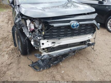 2T3RWRFV8NW140698 2022 TOYOTA
