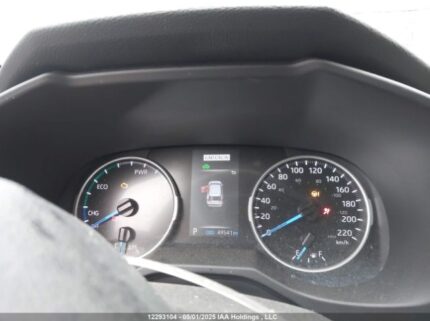 2T3RWRFV8NW140698 2022 TOYOTA