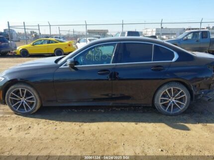 3MW5R7J0XM8B98324 2021 BMW