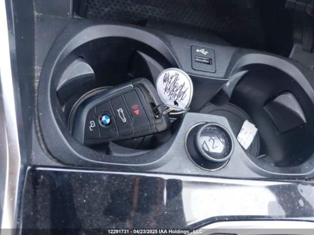3MW5R7J0XM8C21651 2021 BMW