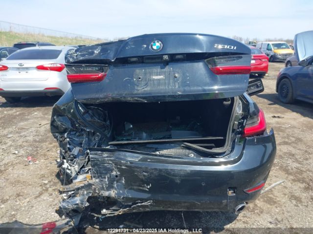3MW5R7J0XM8C21651 2021 BMW