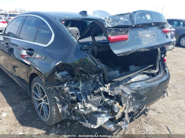 3MW5R7J0XM8C21651 2021 BMW