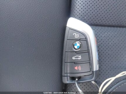 5UX33DT01R9W43908 2024 BMW
