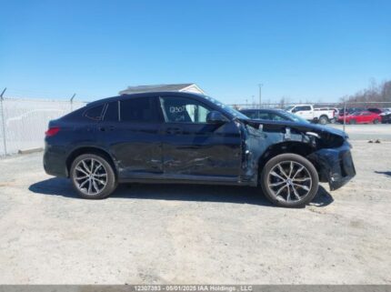 5UX33DT01R9W43908 2024 BMW
