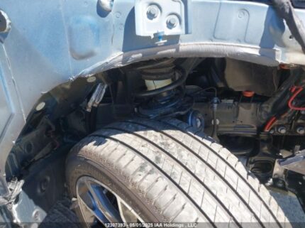 5UX33DT01R9W43908 2024 BMW