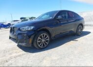 5UX33DT01R9W43908 2024 BMW