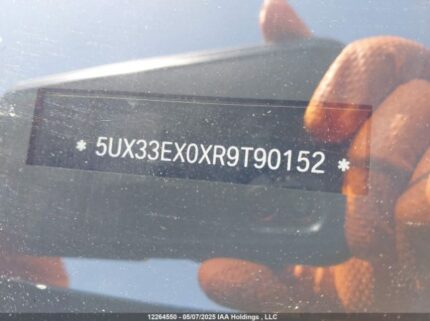 5UX33EX0XR9T90152 2024 BMW