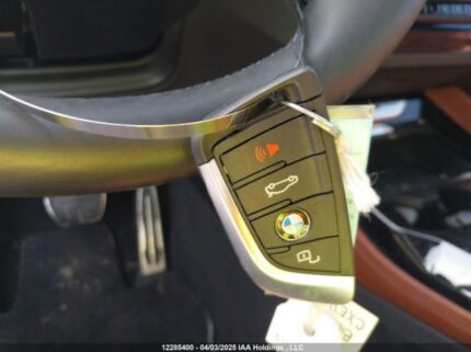 5UX43DT08R9T74438 2024 BMW