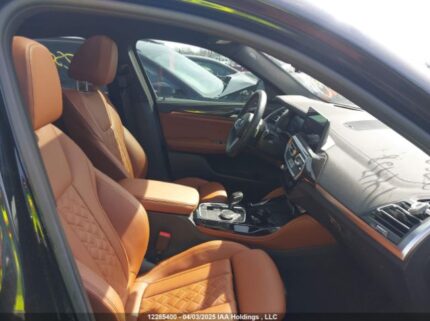 5UX43DT08R9T74438 2024 BMW
