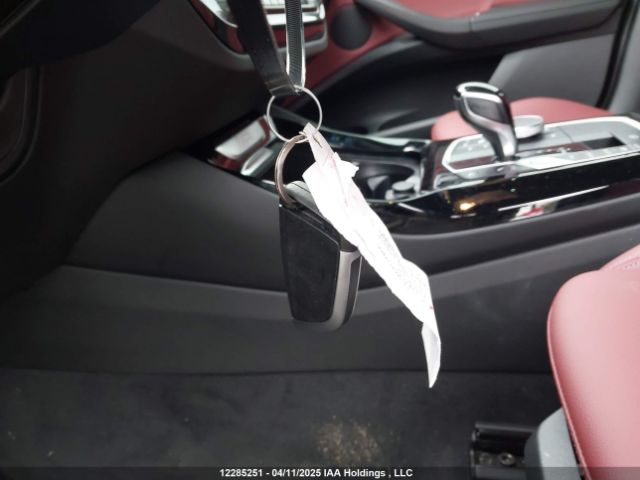 5UX53DP04P9R03444 2023 BMW