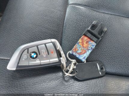 5UXKR0C36H0V84600 2017 BMW