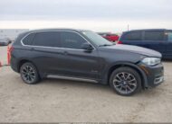 5UXKR0C53J00Y0664 2018 BMW