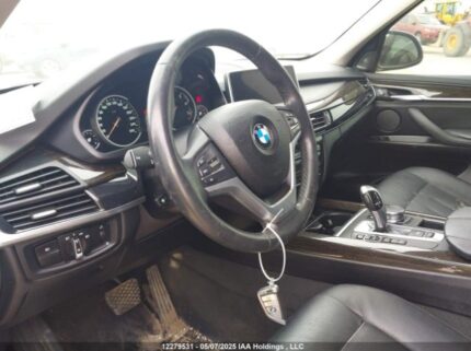 5UXKR0C53J00Y0664 2018 BMW