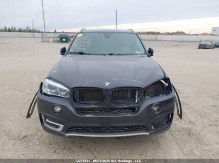 5UXKR0C53J00Y0664 2018 BMW