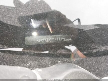5UXKR0C53J00Y0664 2018 BMW
