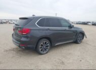 5UXKR0C53J00Y0664 2018 BMW