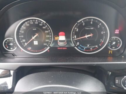 5UXKR0C53J00Y0664 2018 BMW
