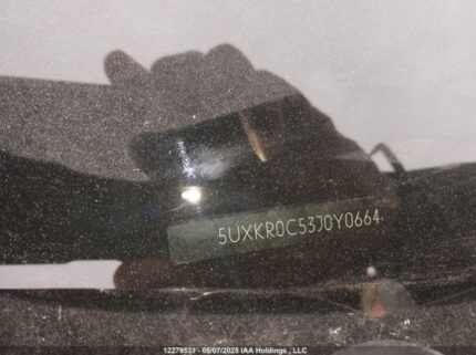 5UXKR0C53J00Y0664 2018 BMW