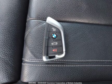 5UXKR0C57J0Y04348 2018 BMW