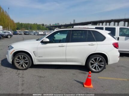5UXKR0C57J0Y04348 2018 BMW