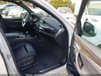 5UXKR0C57J0Y04348 2018 BMW
