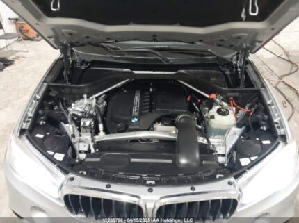 5UXKR0C58J0Y05900 2018 BMW