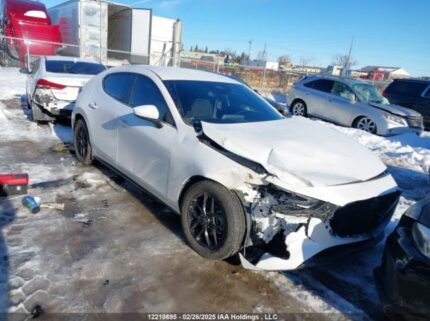 JM1BPAKM7S1766119 2025 MAZDA