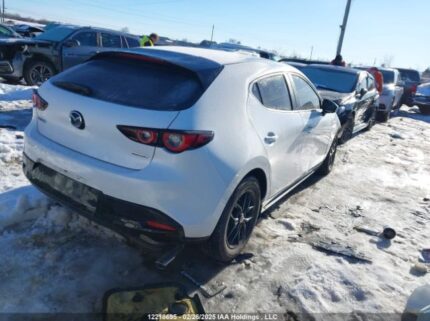 JM1BPAKM7S1766119 2025 MAZDA
