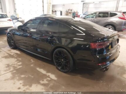 WAUB4CF53JA004523 2018 AUDI