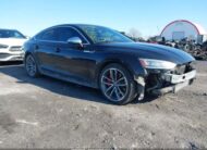 WAUB4CF57JA011135 2018 AUDI