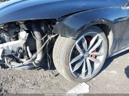 WAUB4CF57JA011135 2018 AUDI