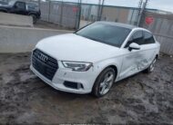 WAUB8GFF0J1068328 2018 AUDI