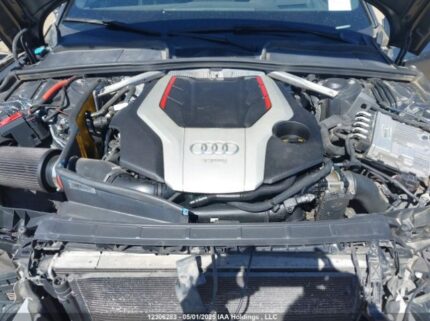 WAUC4CF50JA042571 2018 AUDI