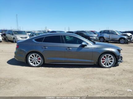 WAUC4CF50JA042571 2018 AUDI