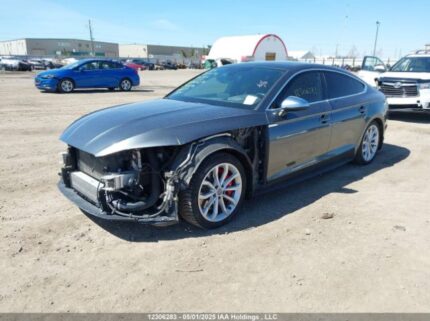 WAUC4CF50JA042571 2018 AUDI