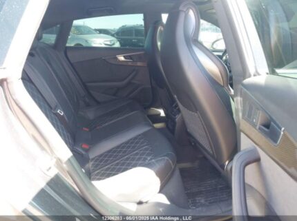 WAUC4CF50JA042571 2018 AUDI