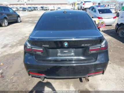 WBA8B7C30HA190221 2017 BMW